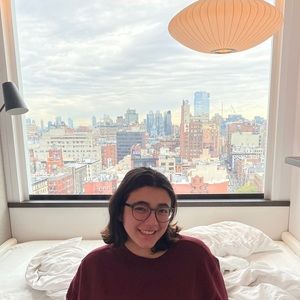 Meet your Posher, Hayley